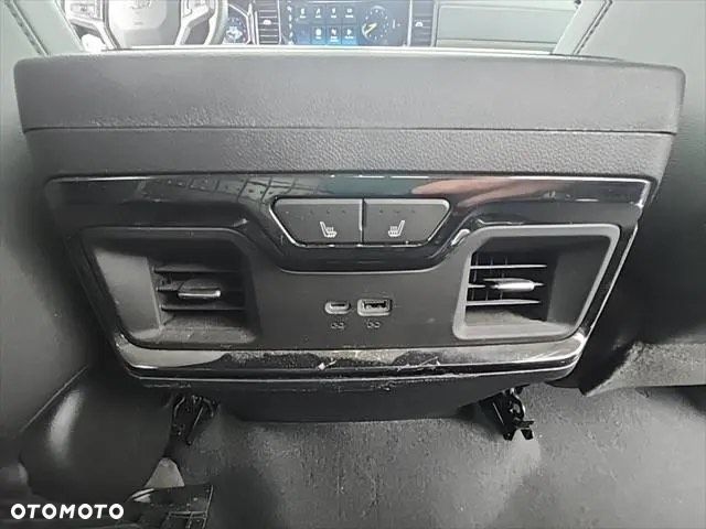 Chevrolet Silverado - 10