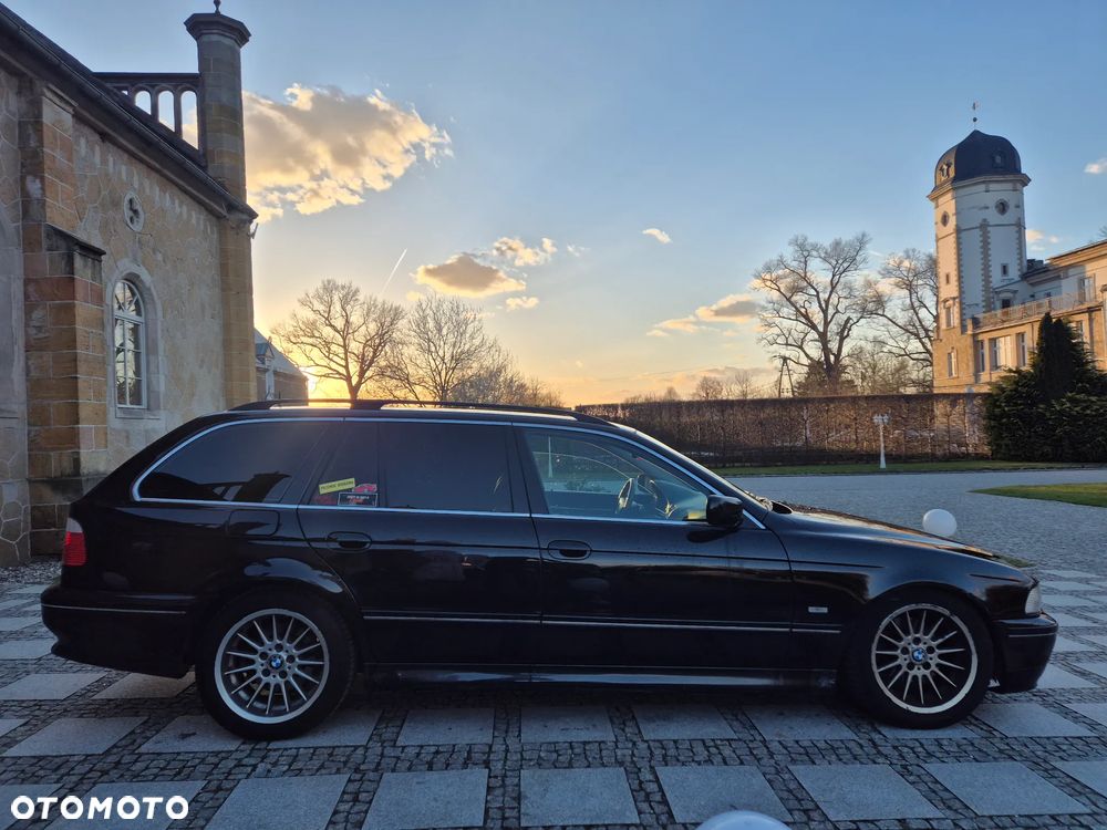 BMW Seria 5 525d Touring Edition Exclusive - 4