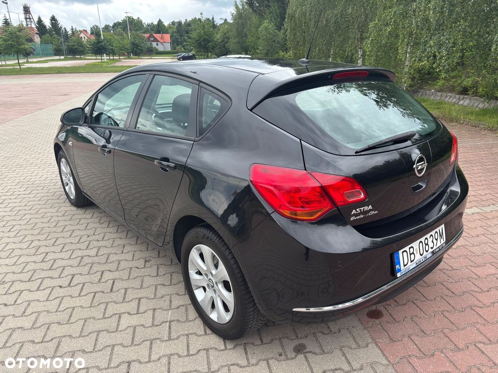 Opel Astra 1.4 Turbo Active - 4