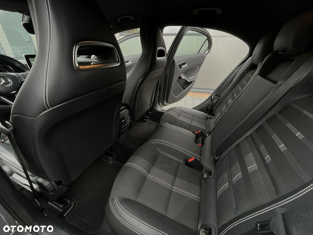 Mercedes-Benz Klasa A 180 CDI 7G DCT - 38
