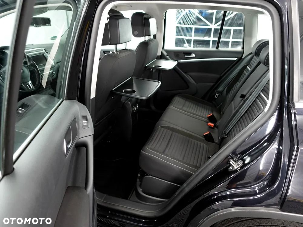 Volkswagen Tiguan 2.0 TDI 4Mot Sport&Style DSG - 9