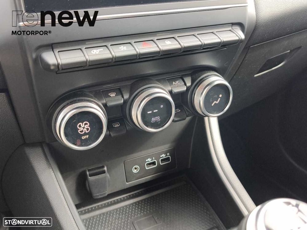 Renault Captur 1.0 TCe Techno Bi-Fuel - 24