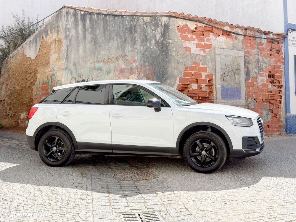 Audi Q2 30 TFSI Design - 7