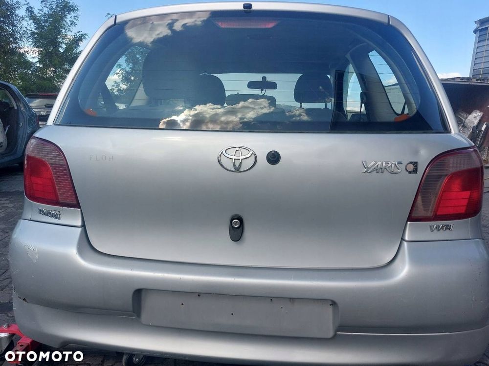 KLAPA BAGAŻNIKA TOYOTA YARIS I 199 - 11