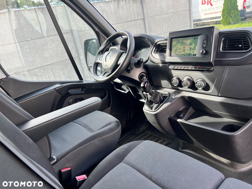 Renault Master L3H2 2.3 DCI 150KM 2019r - 24