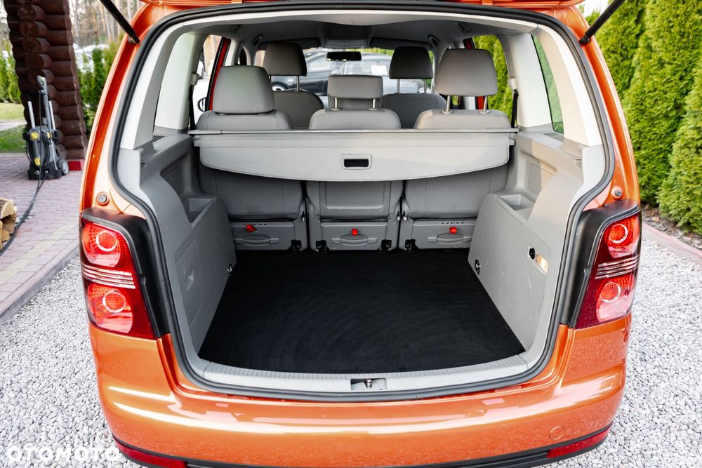 Volkswagen Touran 1.6 - 20