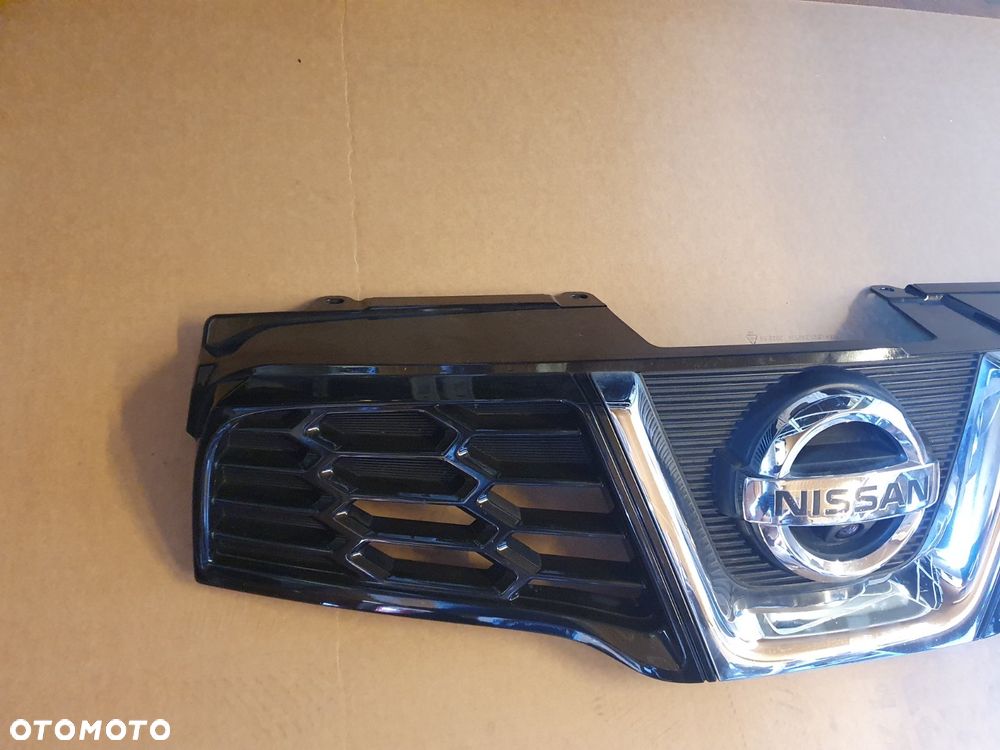GRILL ATRAPA NISSAN QASHQAI J10 LIFT KAMERA - 3