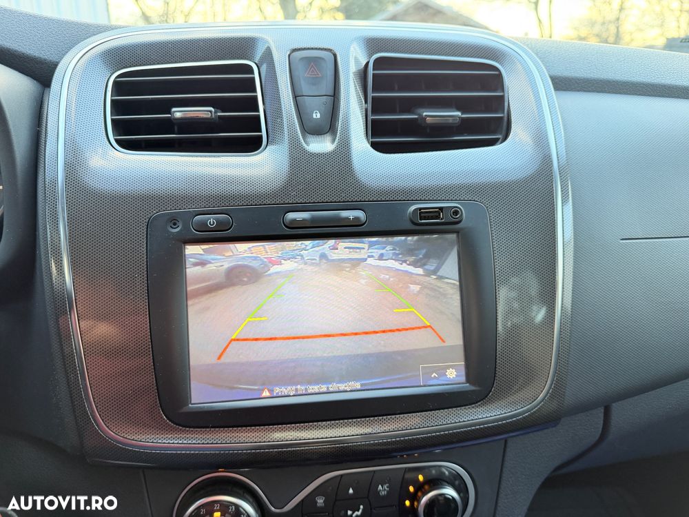 Dacia Logan 1.5 dCi Stepway - 12