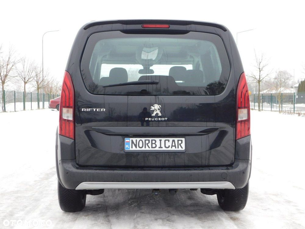 Peugeot Rifter - 32