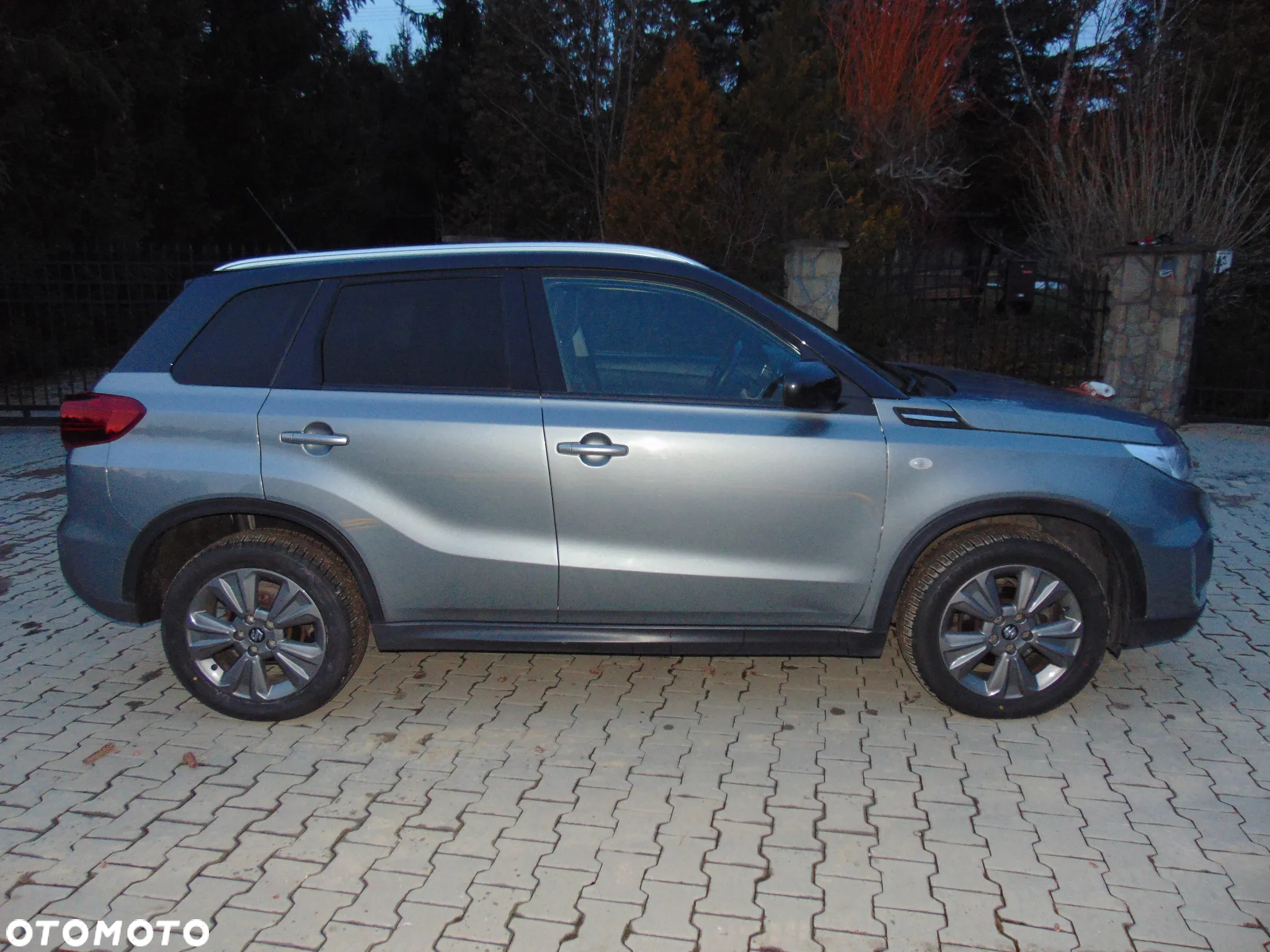 Suzuki Vitara 1.0 Boosterjet Premium 4WD - 25
