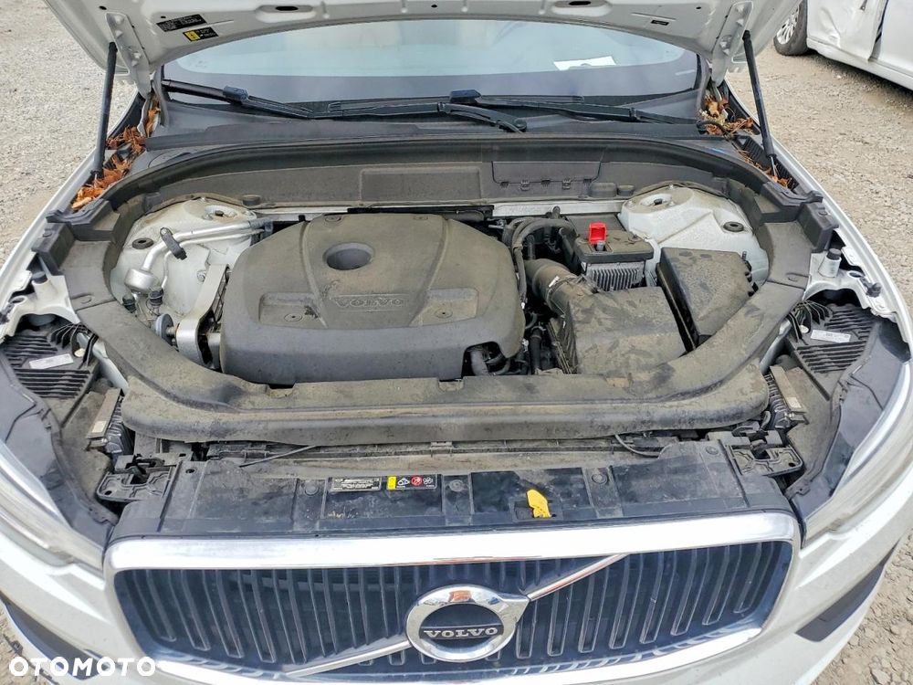 Volvo XC 60 T5 AWD Geartronic Momentum - 11