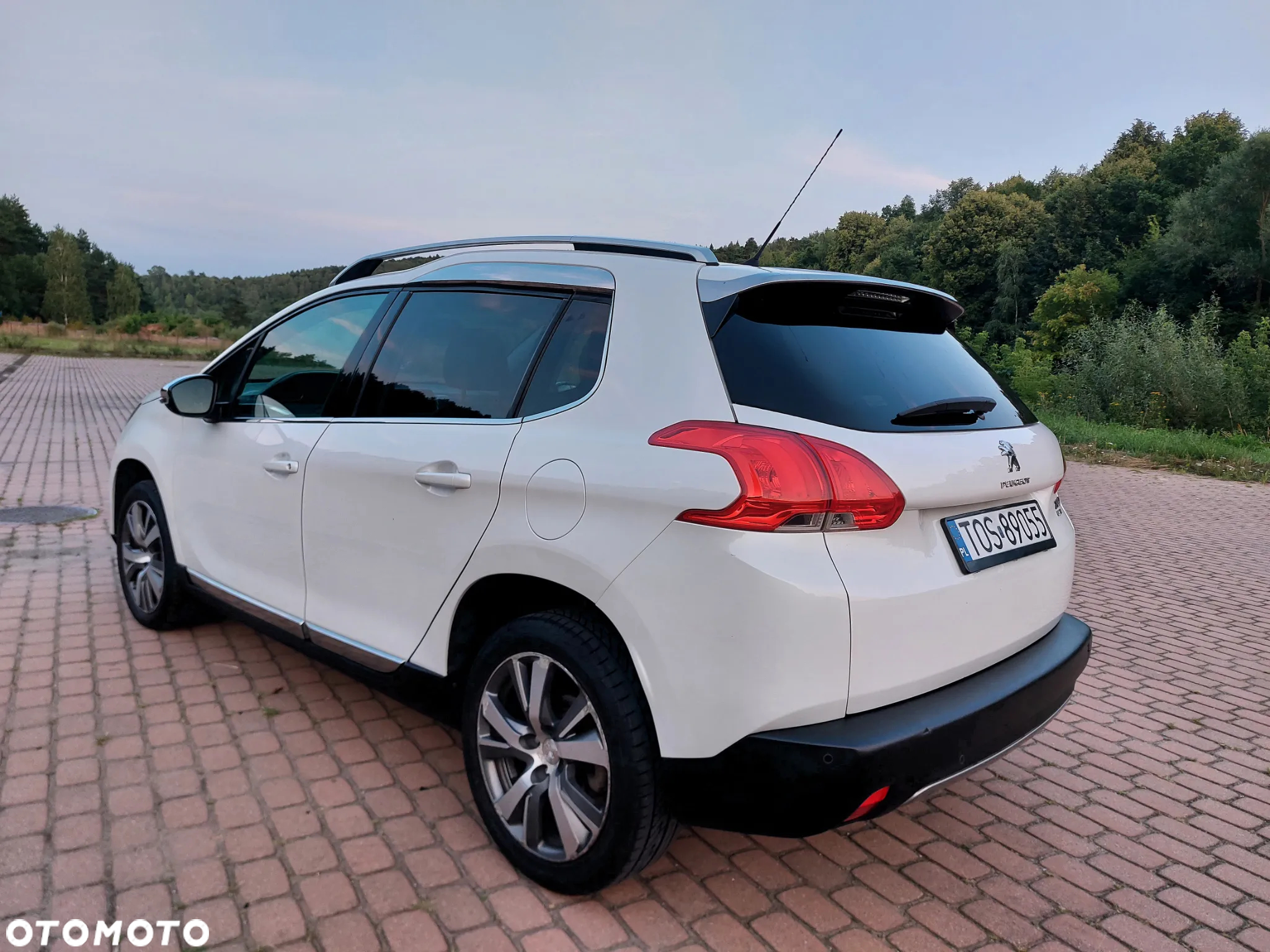 Peugeot 2008 e-HDi FAP 115 STOP & START Allure - 7