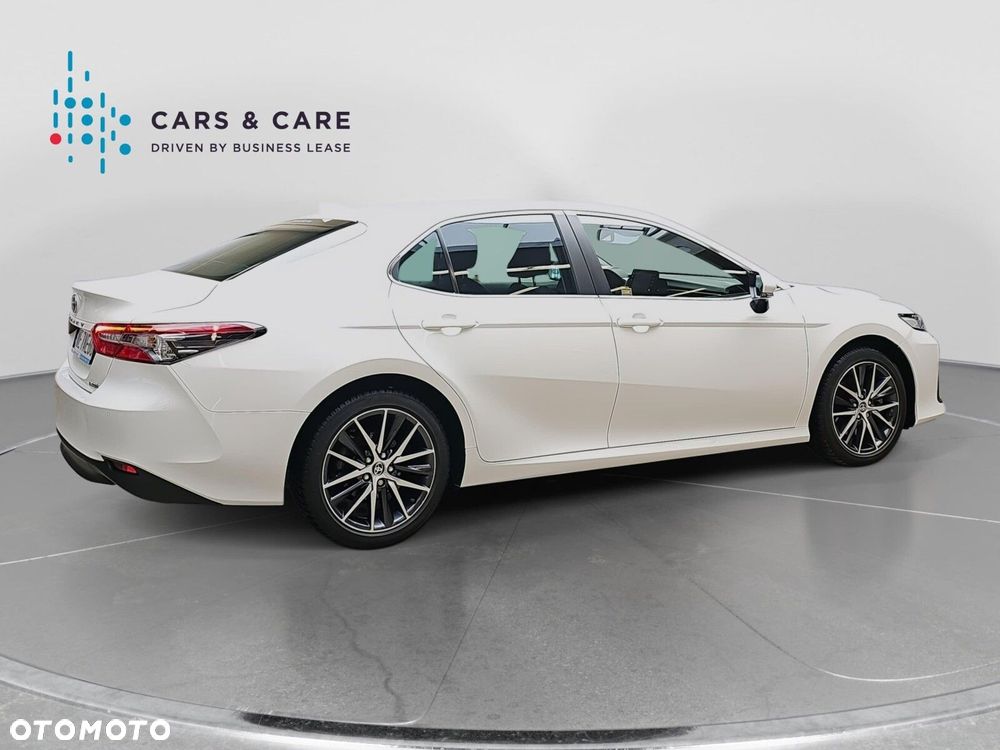 Toyota Camry 2.5 Hybrid Prestige CVT - 22
