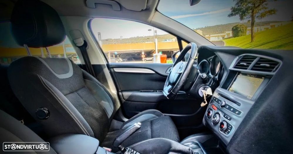 Citroën C4 PureTech e-THP 130 Exclusive - 11