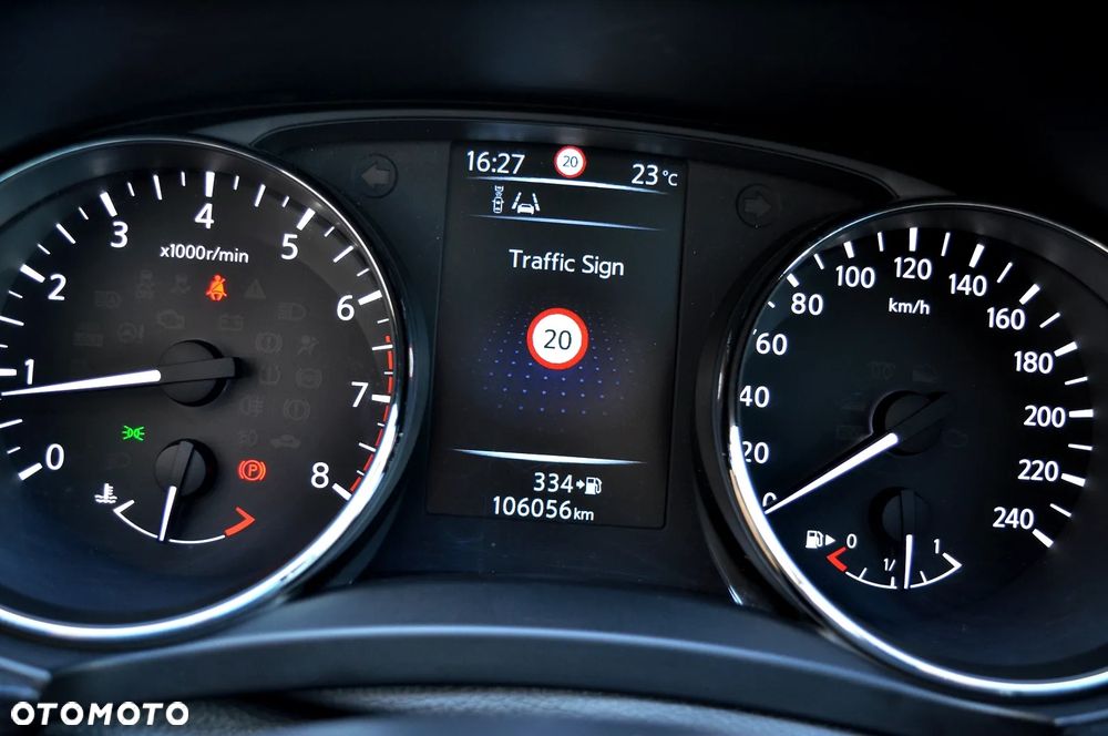 Nissan Qashqai 1.6 DIG-T N-Connecta - 29