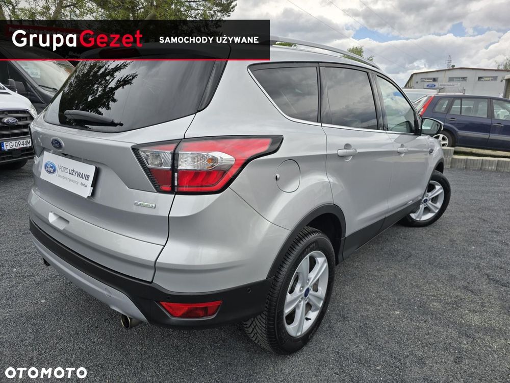 Ford Kuga - 4