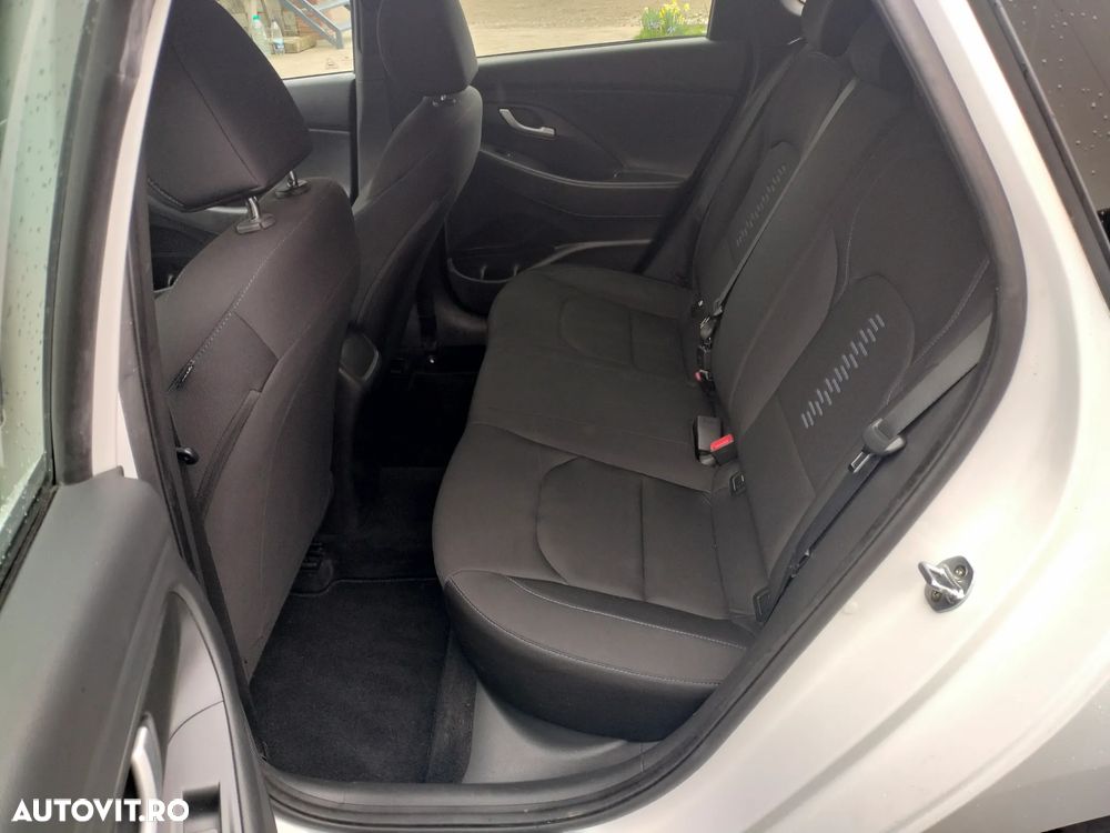 Hyundai i30 1.4 T-GDI Style - 12