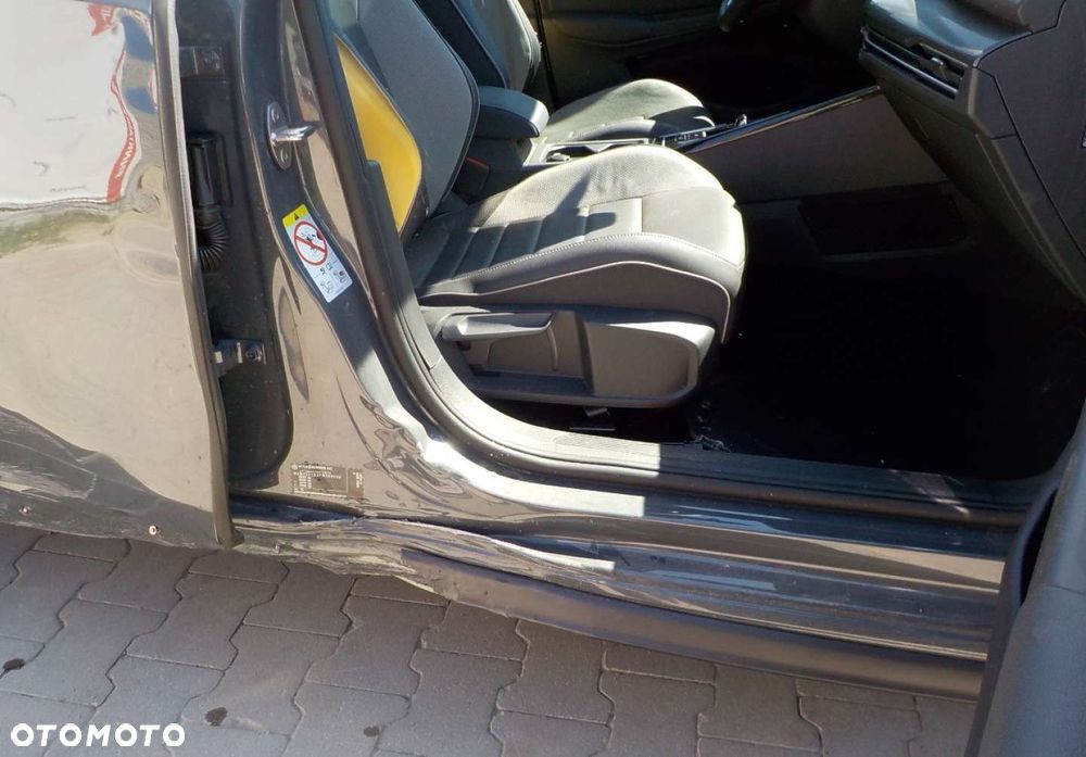 Volkswagen Golf - 27