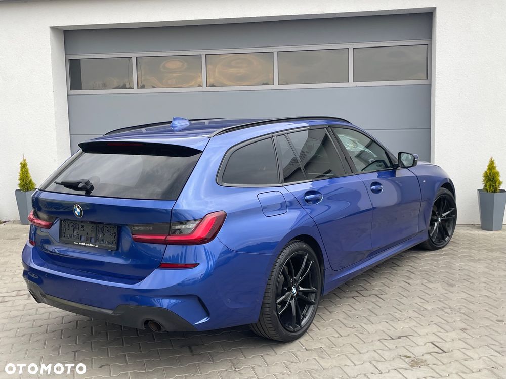 BMW Seria 3 320d Touring xDrive - 17