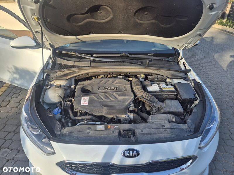 Kia Ceed 1.6 CRDi SCR GT-Line - 12