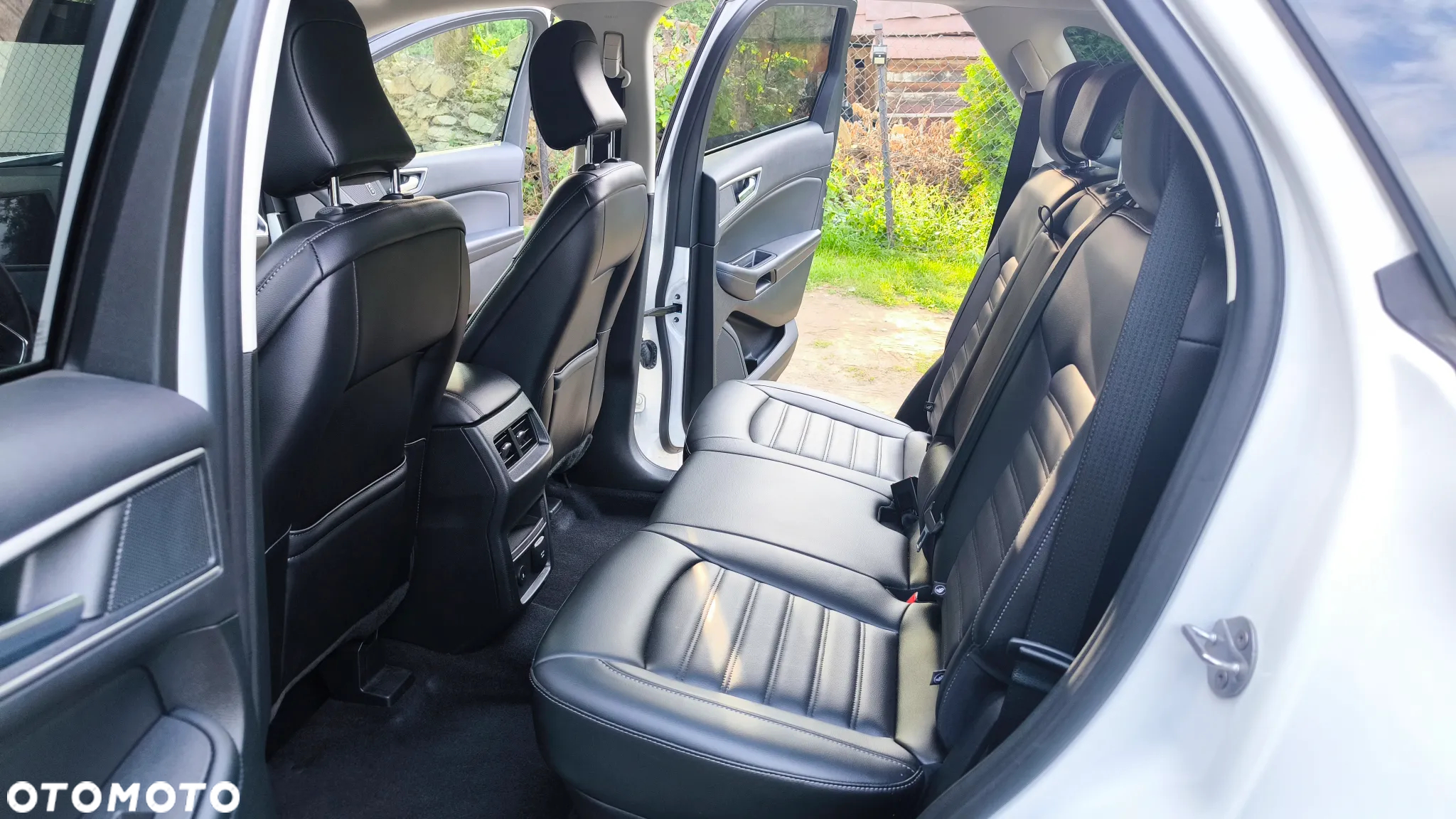 Ford Edge - 10