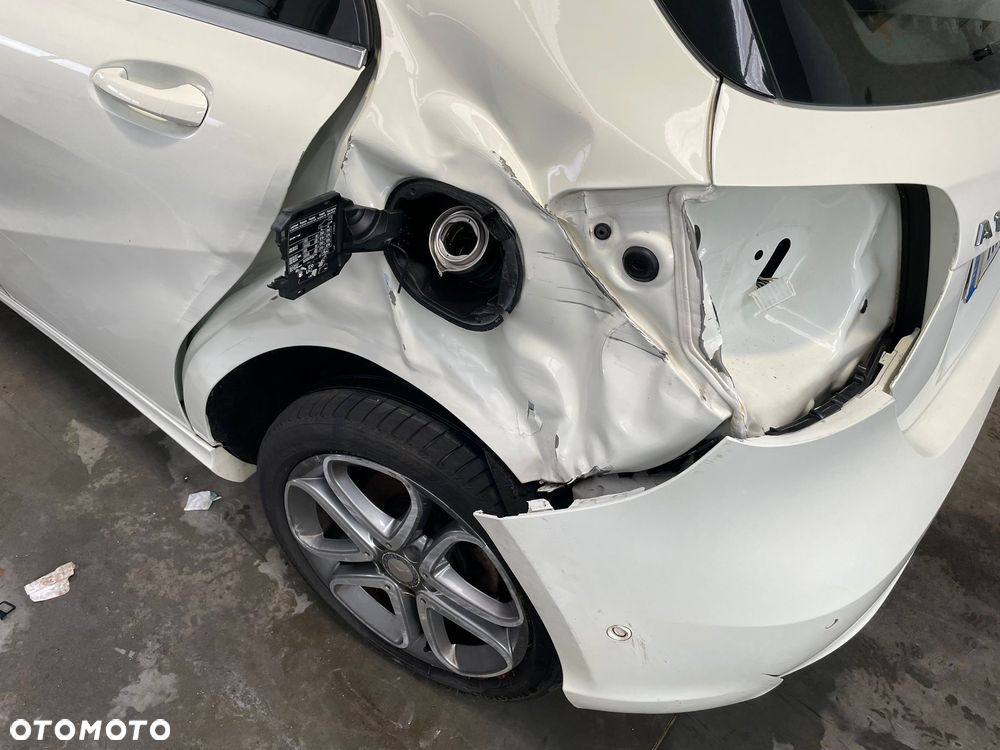 Mercedes-Benz Klasa A 180 d 7G-DCT Peak Edition - 29