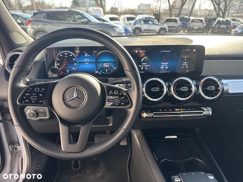 Mercedes-Benz GLB 200 7G-DCT - 10