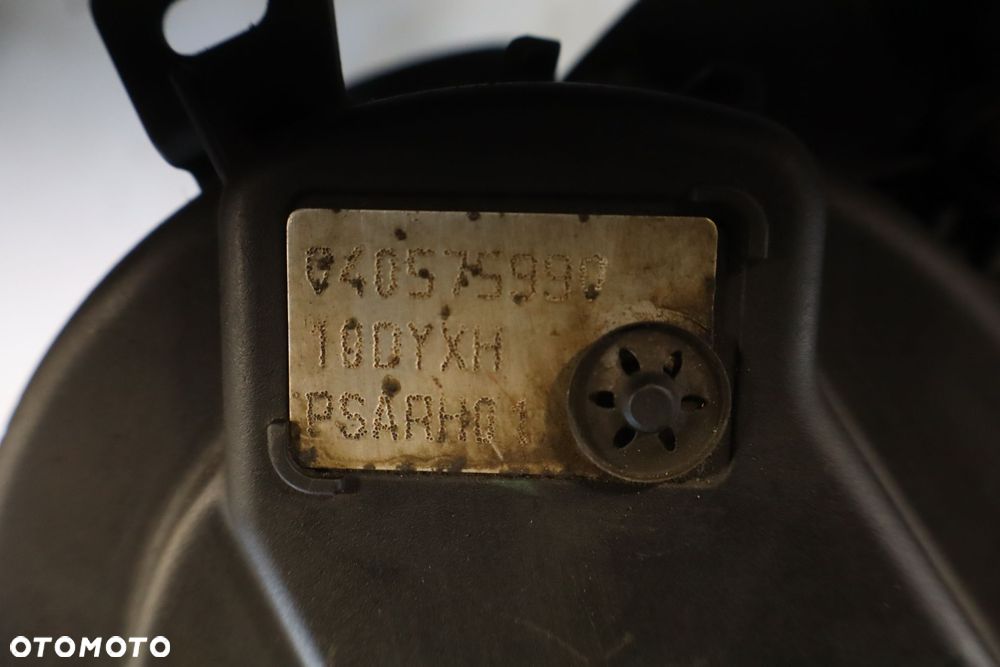 SILNIK  CITROEN C5 III 2.0HDI 140KM RH01 TEST FILM - 8