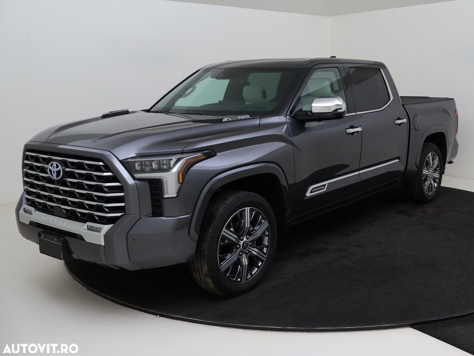 Toyota Tundra - 1