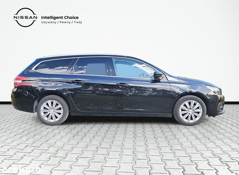 Peugeot 308 BlueHDi 130 EAT8 Allure - 4