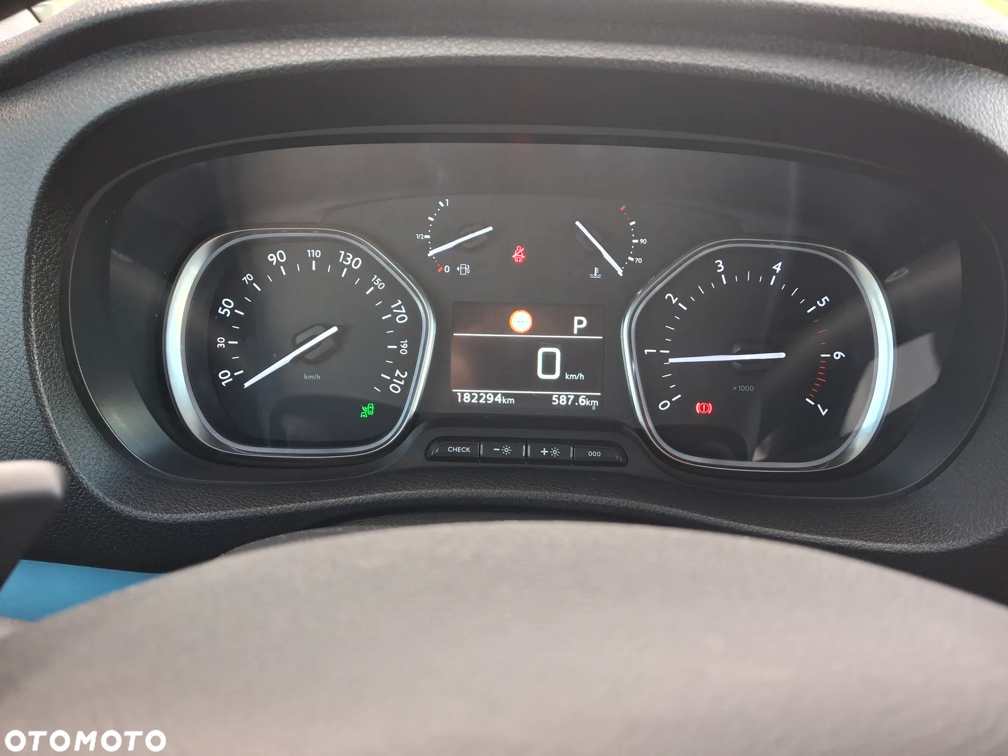 Peugeot Traveller 2.0 BlueHDi Long Business - 8