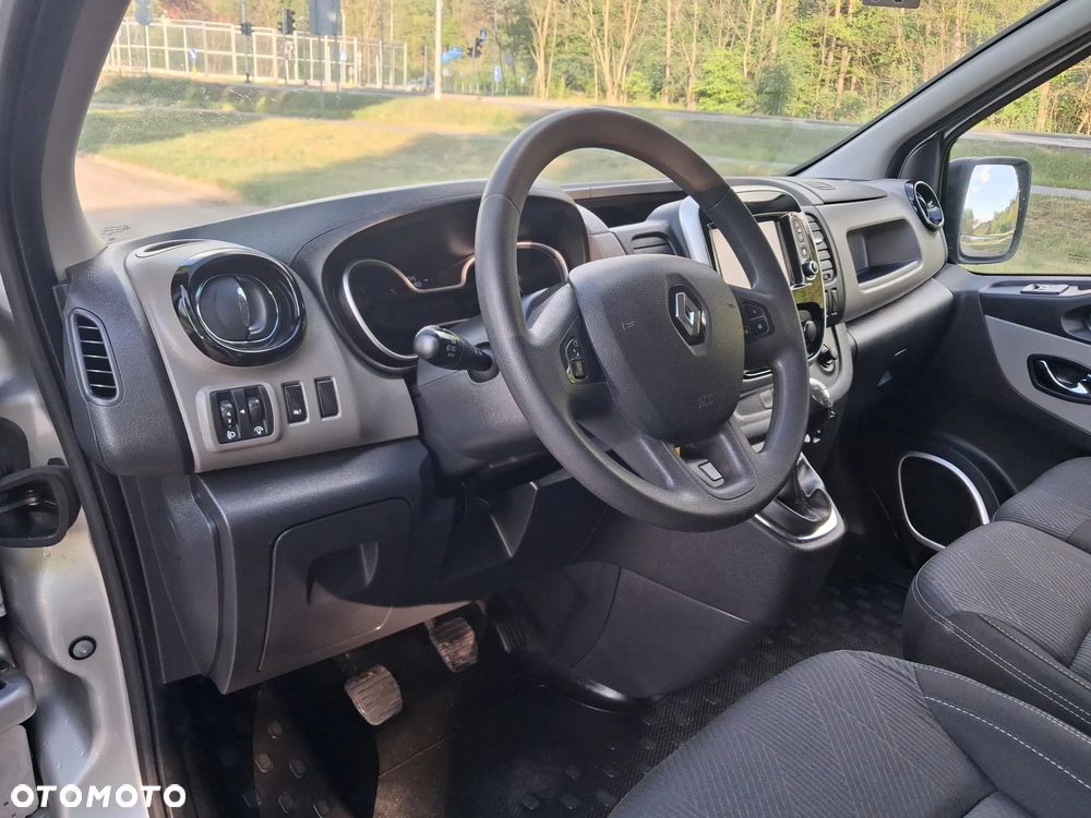 Renault Trafic - 11