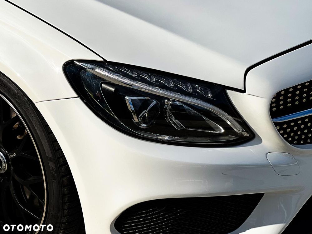 Mercedes-Benz Klasa C AMG 43 4Matic 9G-TRONIC - 25