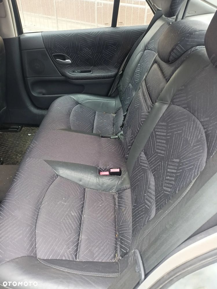 Renault Laguna 1.9 dCi Dynamique - 7