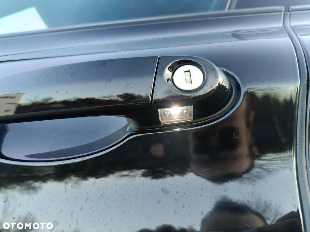 BMW 3GT 318d Business Edition - 11