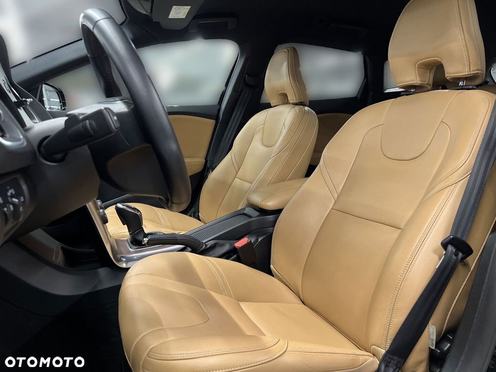Volvo V40 - 19
