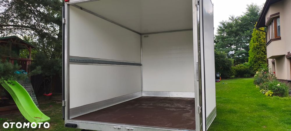 Ford Transit - 12