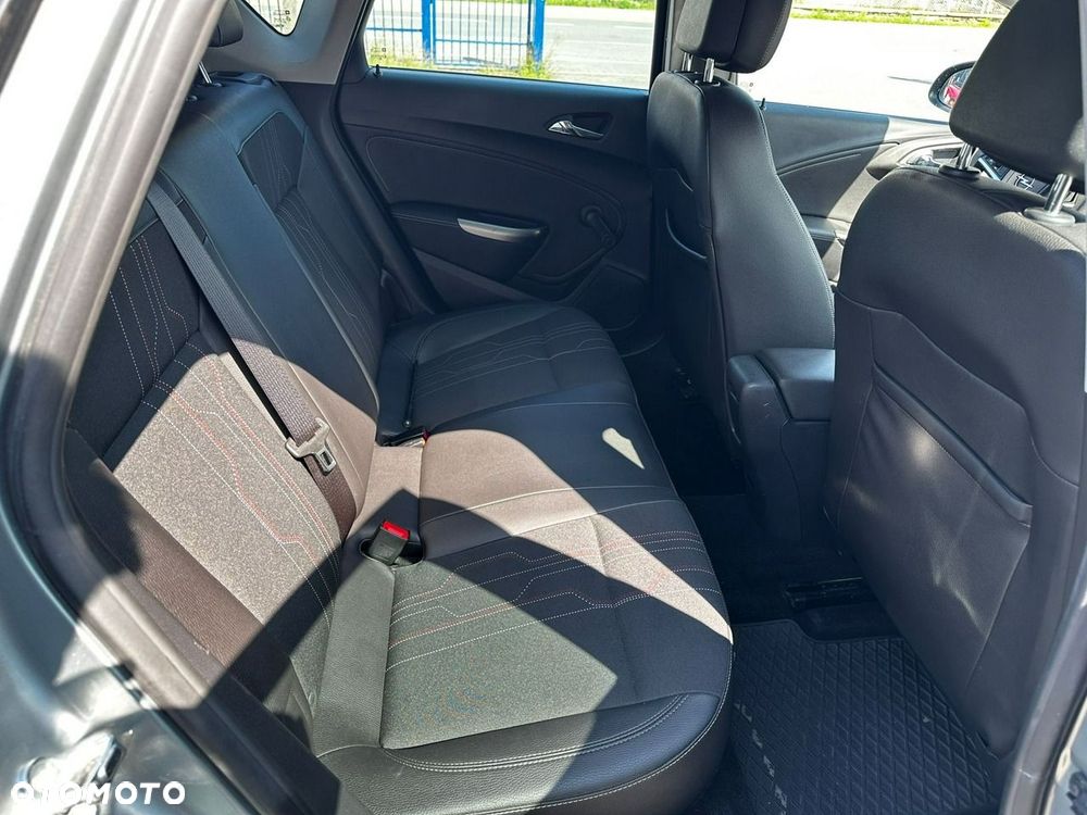 Opel Astra - 11