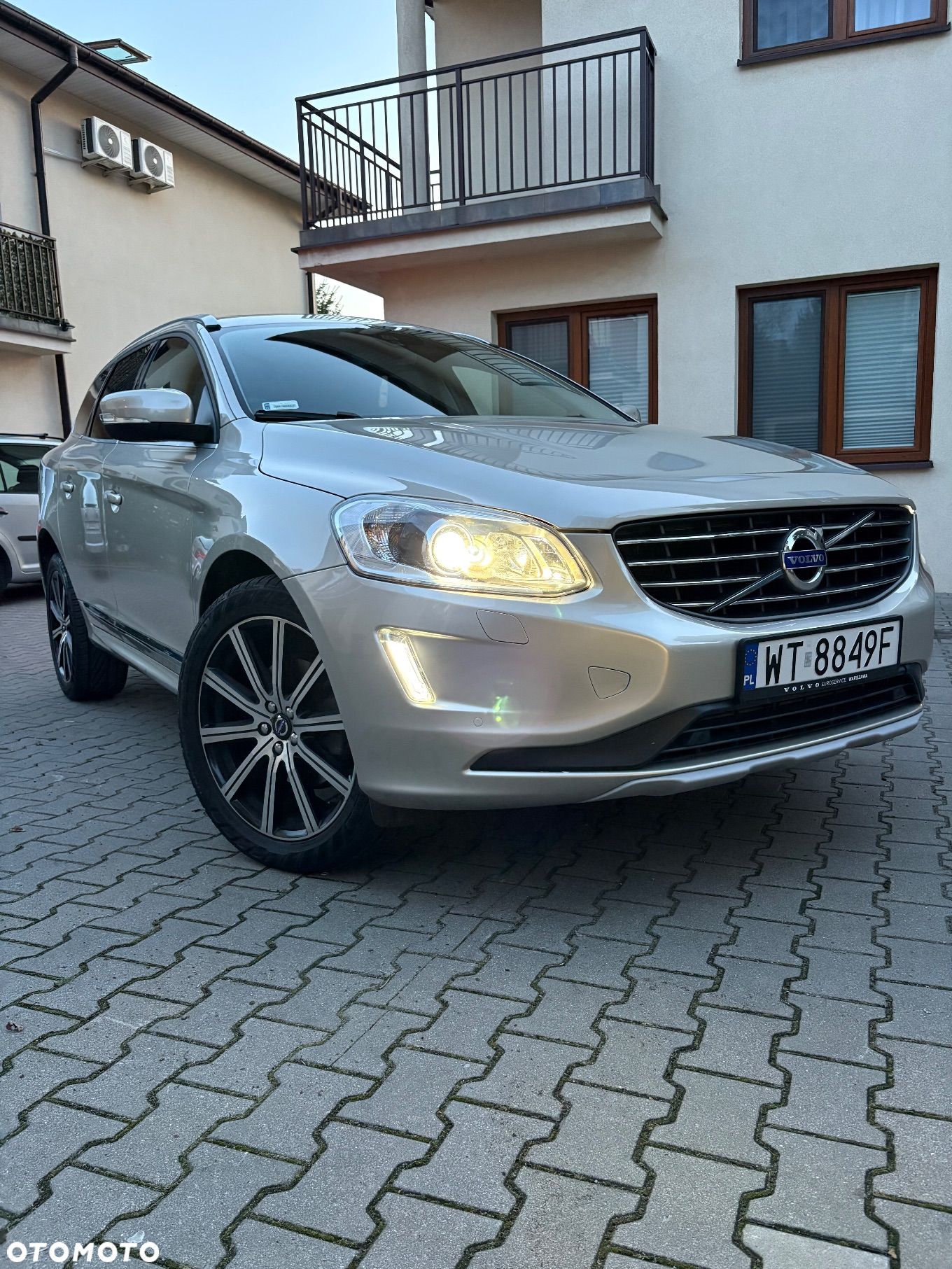 Volvo XC 60 D4 Drive-E Summum - 1