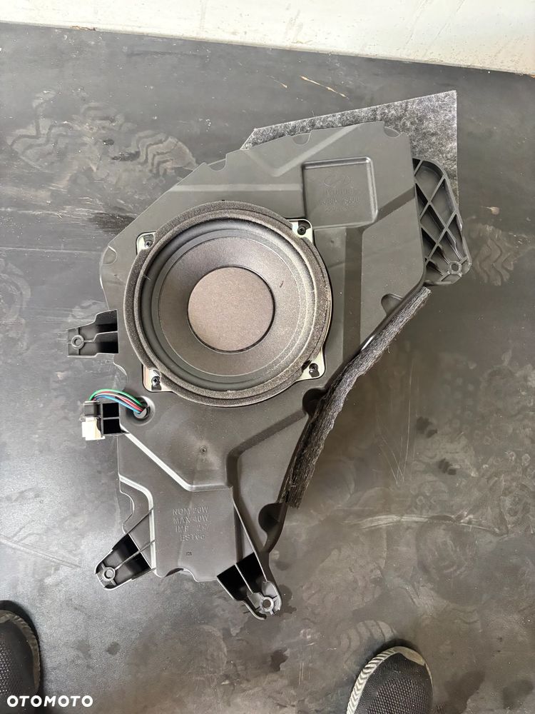 Głośnik basowy subwoofer Hyundai ix35 2014r. 963802S000 - 1