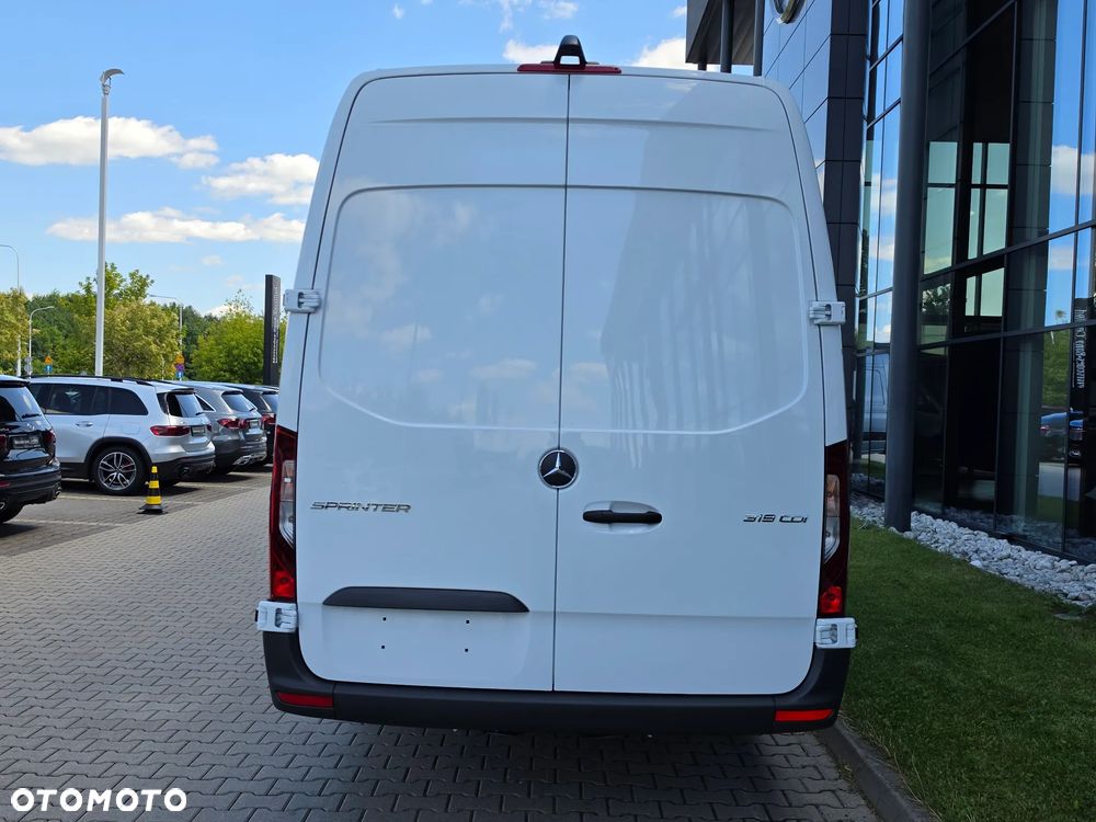 Mercedes-Benz Sprinter 319 CDI Furgon Ekstra Długi 4325+mm - 7