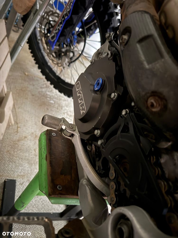 Yamaha YZ - 6