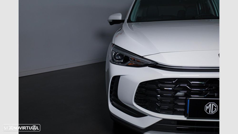 MG ZS 1.5 Hybrid+ Luxury - 8