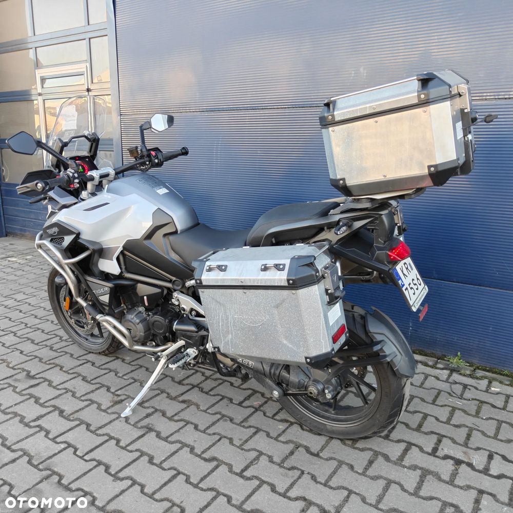Triumph Tiger - 4