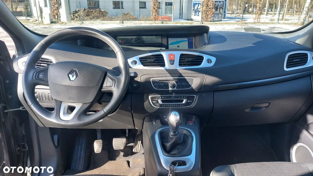 Renault Scenic - 9