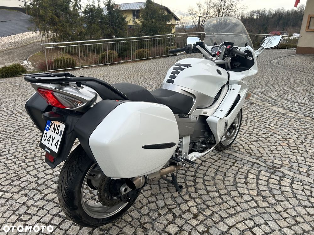 Yamaha FJR - 10