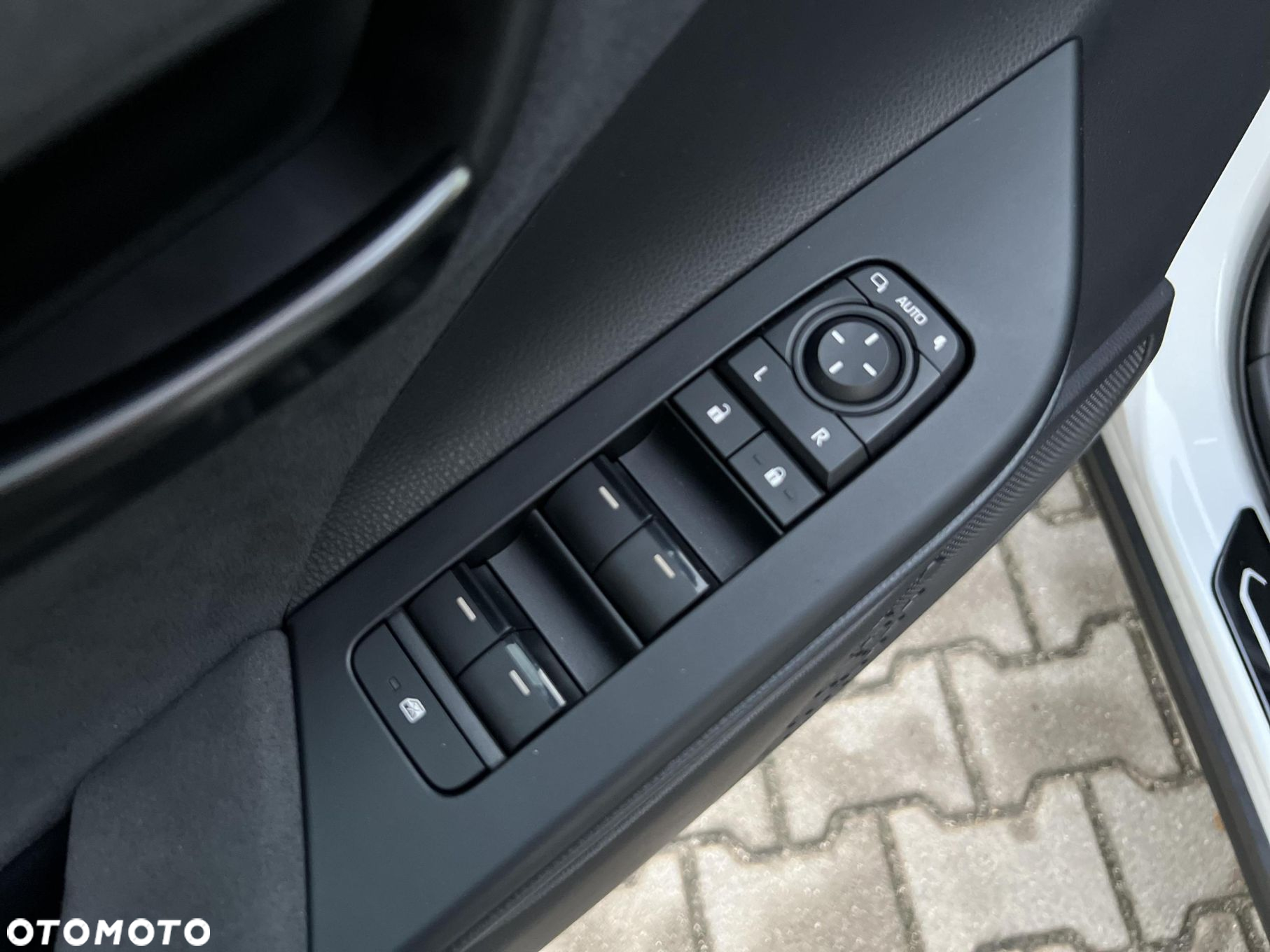 Toyota C-HR 2.0 Hybrid Dynamic Force Executive AWD - 20