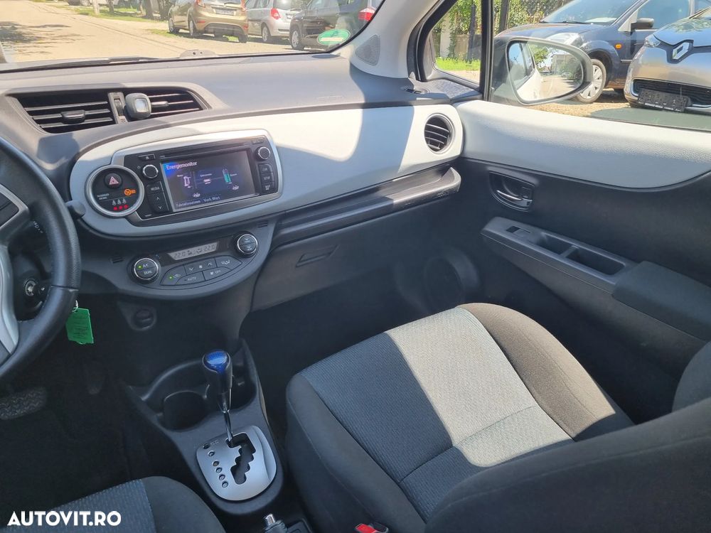 Toyota Yaris 1.5 VVT-i Comfort - 14