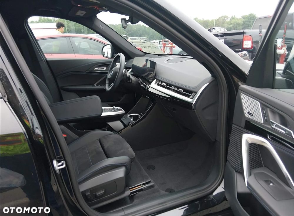 BMW X1 - 10