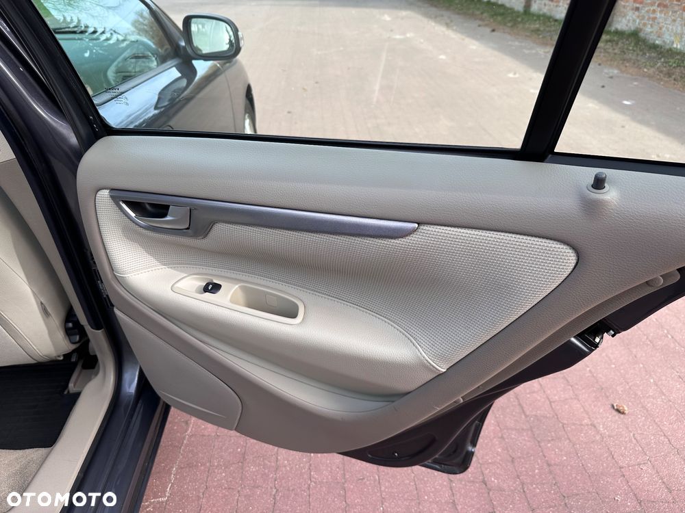 Volvo S60 2.4D Momentum - 20